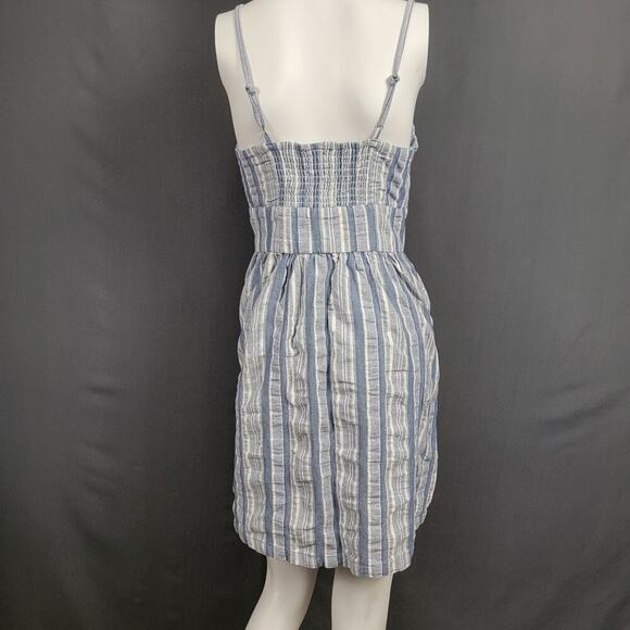 Roxy Striped Mini Dress M Tie Front Pockets Wood Buttons Coastal Chic - Picture 4 of 8